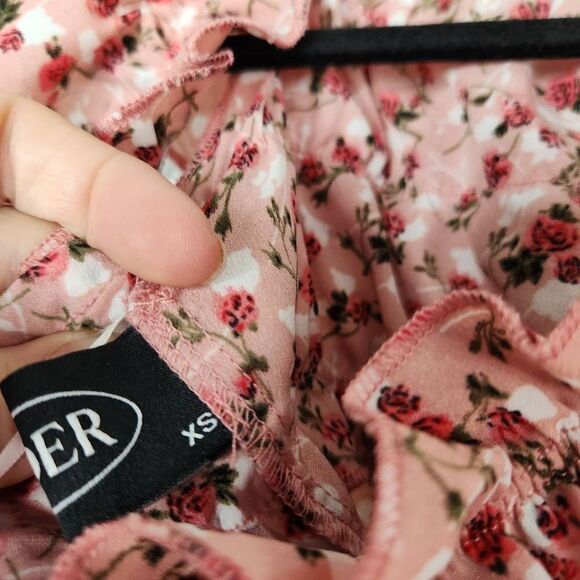 Cider Floral Cropped Elastic Off the Shoulder Top Ruffle Pink Women's XS - Picture 8 of 8